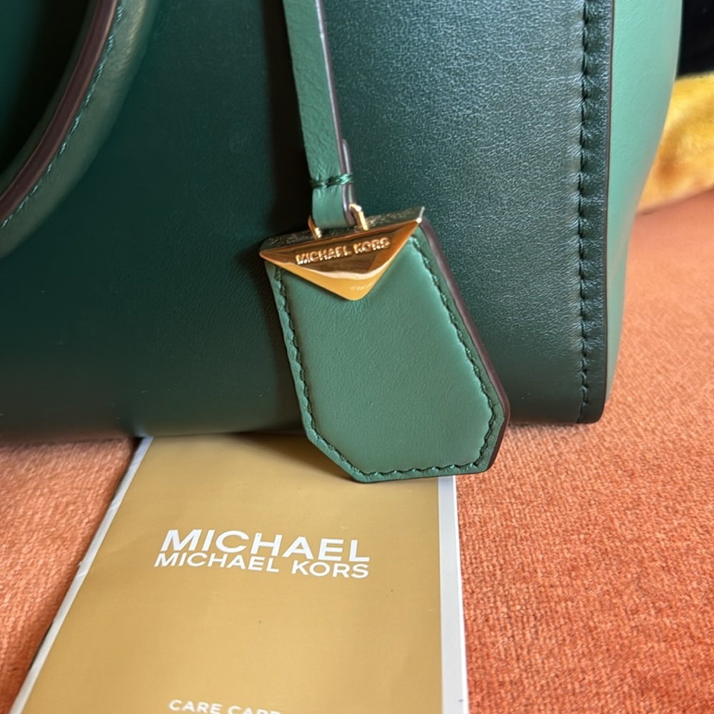 💚✅🌿🍃🐢Michael Kors - Picture 5 of 10